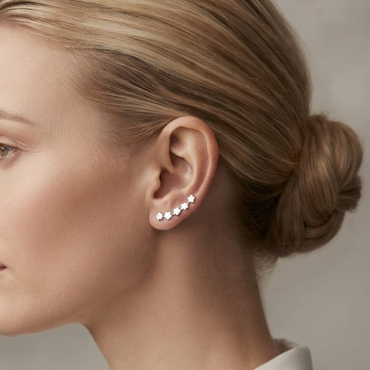 92.5 Silver Flower Ear Climber