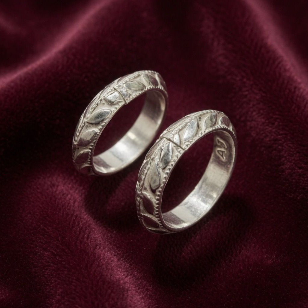 Traditional Carved Leaf 925 Silver Toe Ring