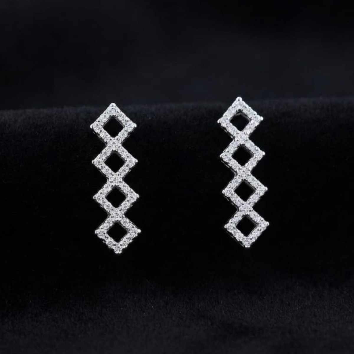 92.5 Silver CZ Diamond Link Ear Climber