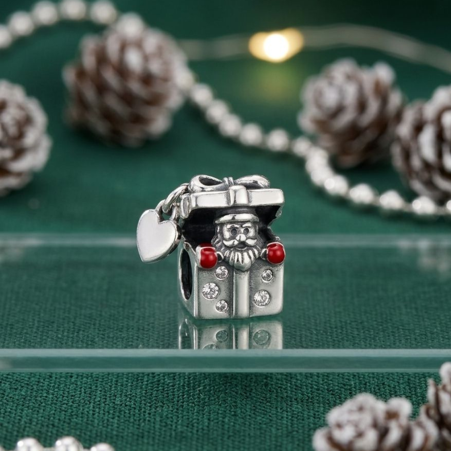 925 Silver Surprise Santa in Giftbox Charm