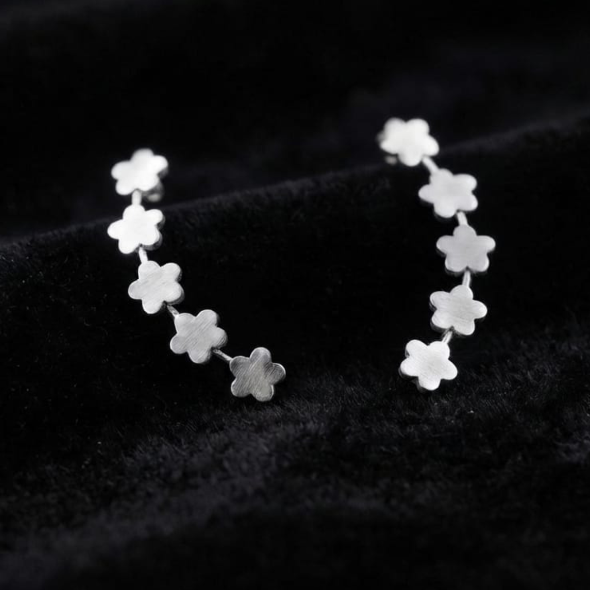 92.5 Silver Flower Ear Climber