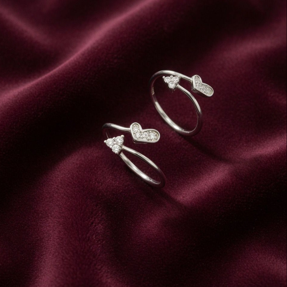 Shimmering Heart & Arrow Bypass Jodvi 925 Silver Toe Ring