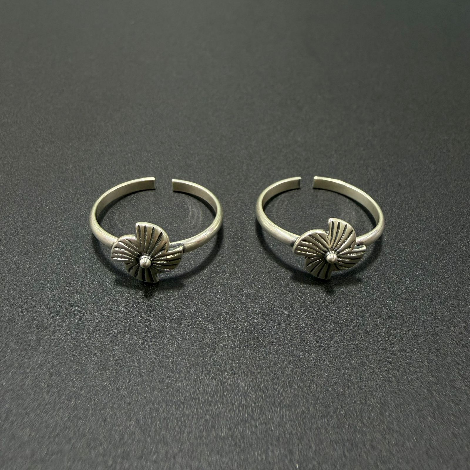 Oxidized Jodvi 925 Silver Toe Ring
